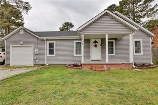 1717 Sparrow RD, Chesapeake, VA 23320