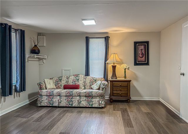 399 N College Avenue, Yellville, AR 72687