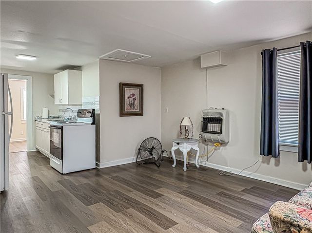 399 N College Avenue, Yellville, AR 72687