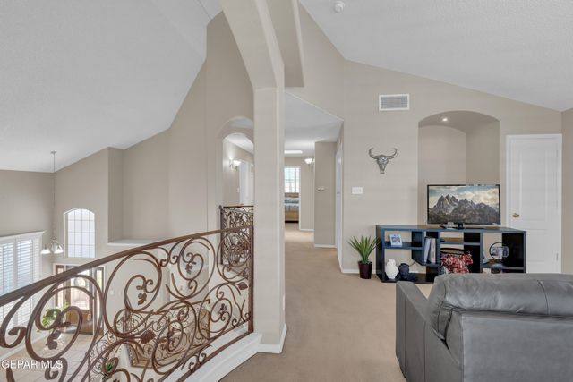 1561 VIA APPIA Street, El Paso, TX 79912