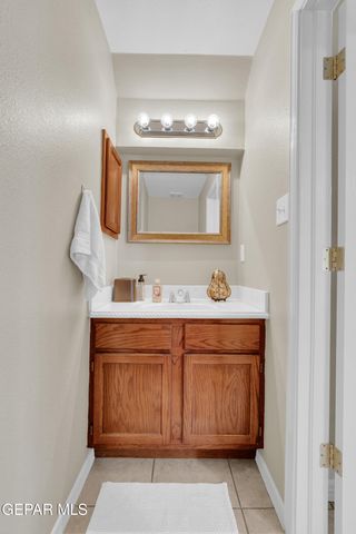 1561 VIA APPIA Street, El Paso, TX 79912