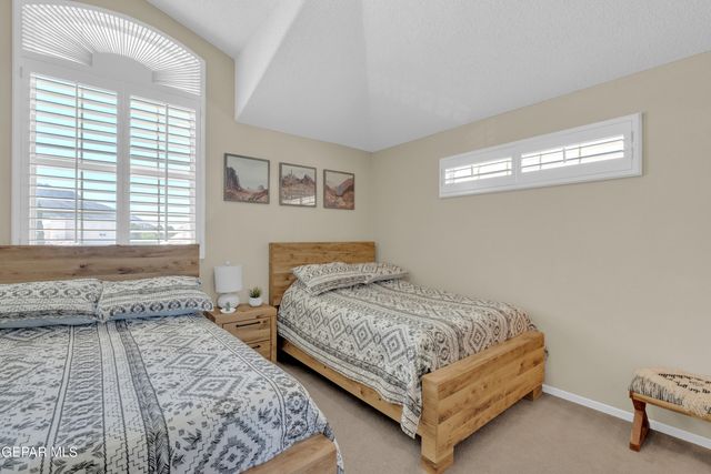 1561 VIA APPIA Street, El Paso, TX 79912