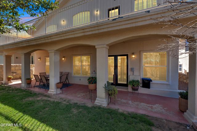 1561 VIA APPIA Street, El Paso, TX 79912