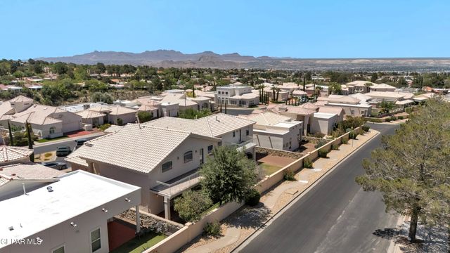 1561 VIA APPIA Street, El Paso, TX 79912