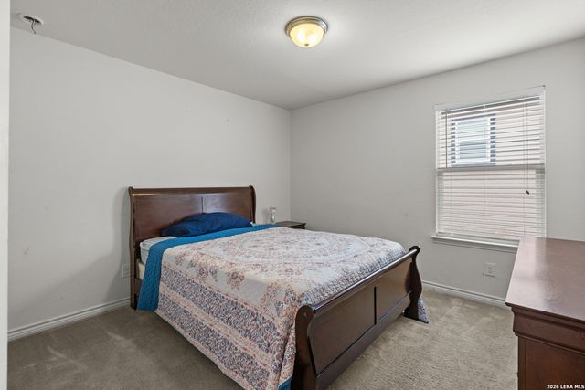 1635 IRON CRK, San Antonio, TX 78245