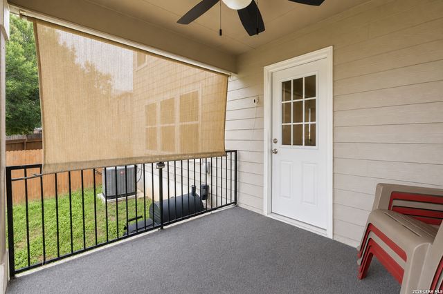 1635 IRON CRK, San Antonio, TX 78245