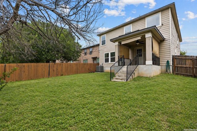 1635 IRON CRK, San Antonio, TX 78245