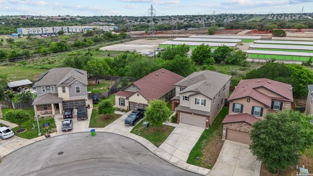1635 IRON CRK, San Antonio, TX 78245