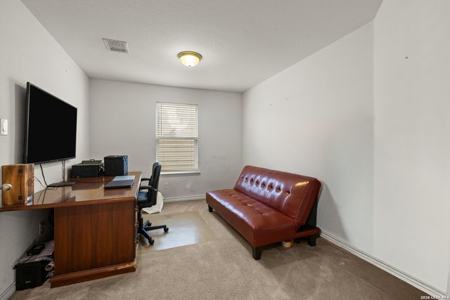1635 IRON CRK, San Antonio, TX 78245