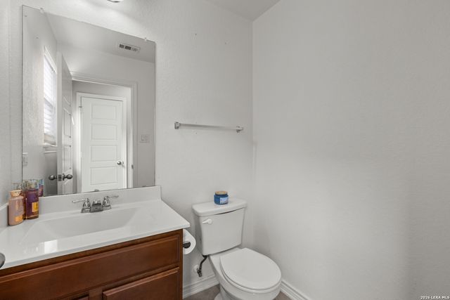 1635 IRON CRK, San Antonio, TX 78245