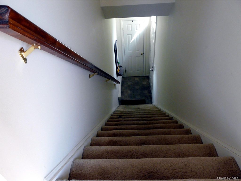 1876 Commerce Street, Yorktown Heights, NY 10598 — photo 3