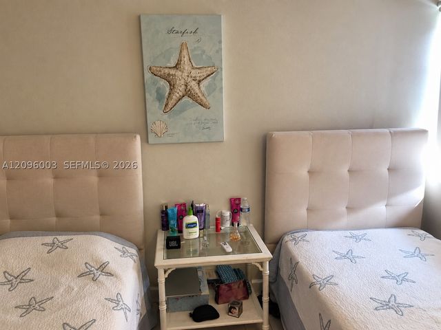 220 Kings Point Dr 411, Sunny Isles Beach, FL 33160
