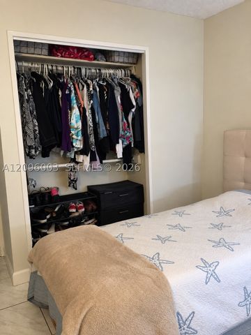220 Kings Point Dr 411, Sunny Isles Beach, FL 33160
