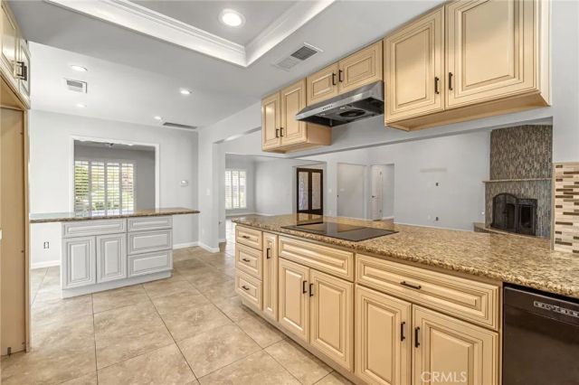 493 Timmy Avenue, Clovis, CA 93612