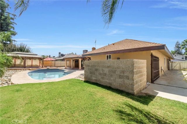 493 Timmy Avenue, Clovis, CA 93612