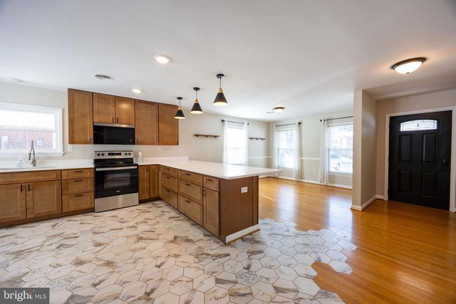 203 N ROSEMONT AVE, Martinsburg, WV 25401