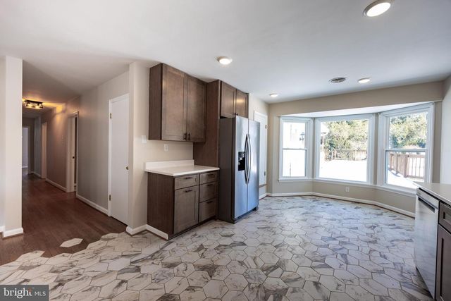 203 N ROSEMONT AVE, Martinsburg, WV 25401