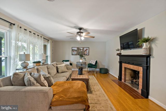 203 N ROSEMONT AVE, Martinsburg, WV 25401