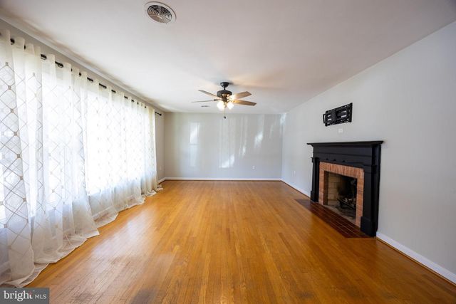 203 N ROSEMONT AVE, Martinsburg, WV 25401