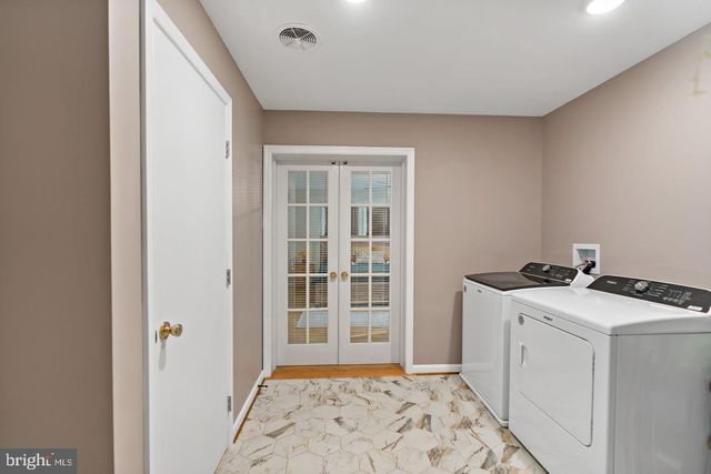 203 N ROSEMONT AVE, Martinsburg, WV 25401