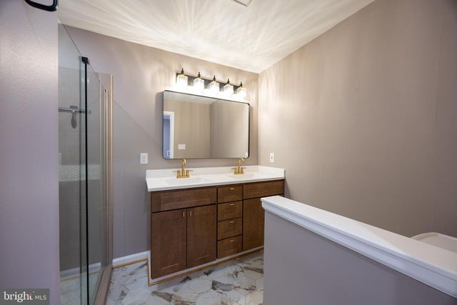 203 N ROSEMONT AVE, Martinsburg, WV 25401