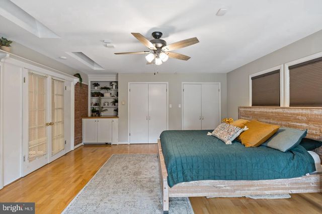 203 N ROSEMONT AVE, Martinsburg, WV 25401