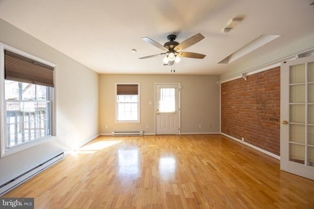 203 N ROSEMONT AVE, Martinsburg, WV 25401