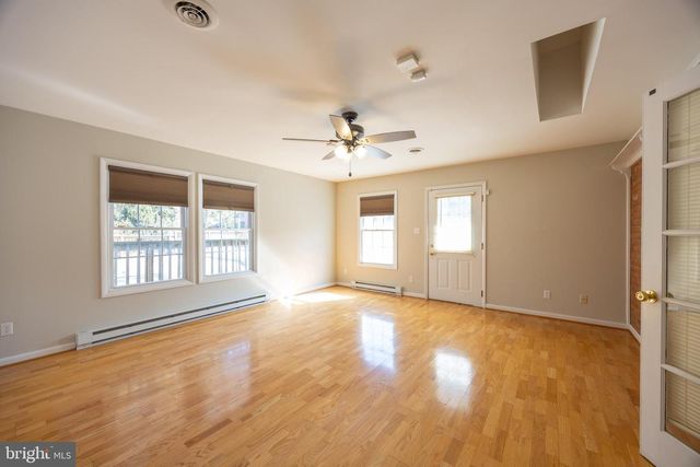 203 N ROSEMONT AVE, Martinsburg, WV 25401