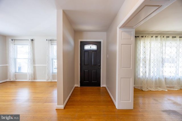 203 N ROSEMONT AVE, Martinsburg, WV 25401