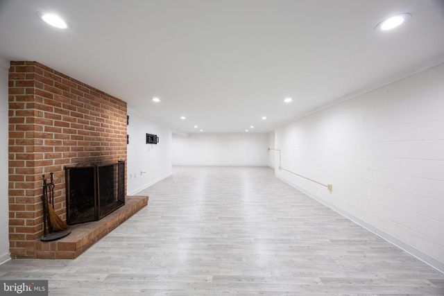 203 N ROSEMONT AVE, Martinsburg, WV 25401