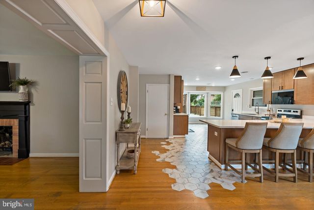 203 N ROSEMONT AVE, Martinsburg, WV 25401