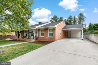 203 N ROSEMONT AVE, Martinsburg, WV 25401