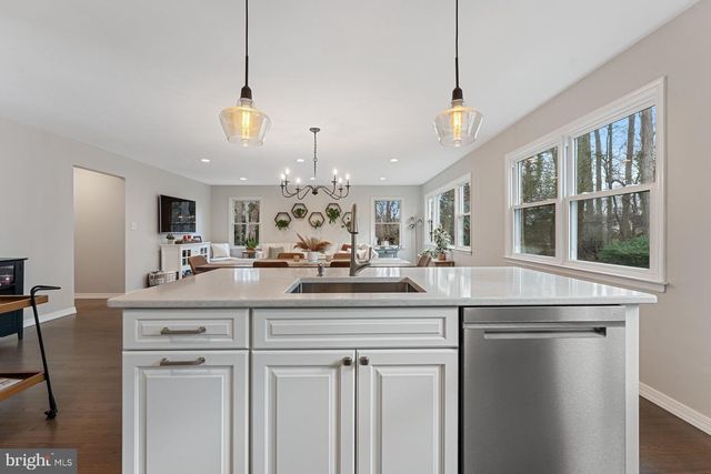 3 CRAB APPLE, Lawrenceville, NJ 08648