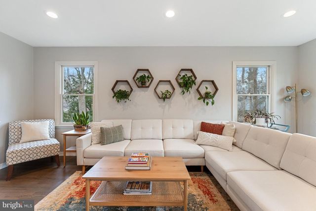 3 CRAB APPLE, Lawrenceville, NJ 08648