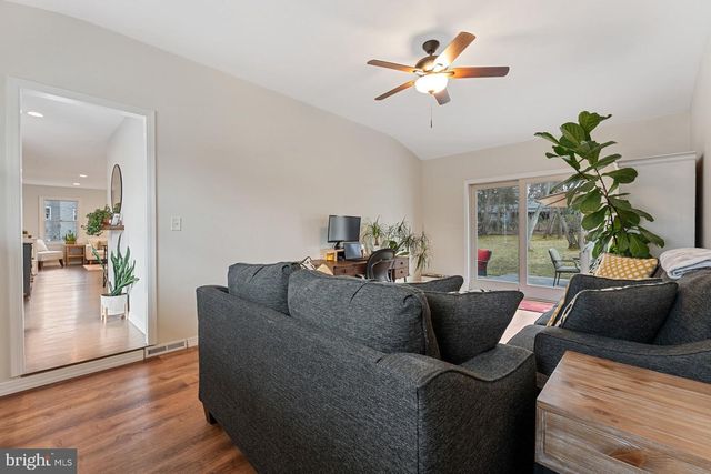 3 CRAB APPLE, Lawrenceville, NJ 08648