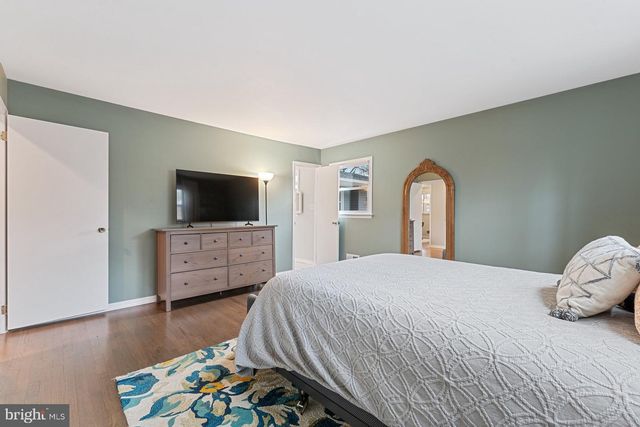 3 CRAB APPLE, Lawrenceville, NJ 08648