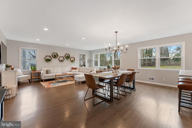 3 CRAB APPLE, Lawrenceville, NJ 08648