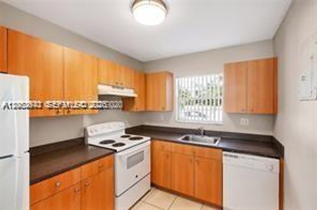 4841 NW 9th Drive 4841, Plantation, FL 33317