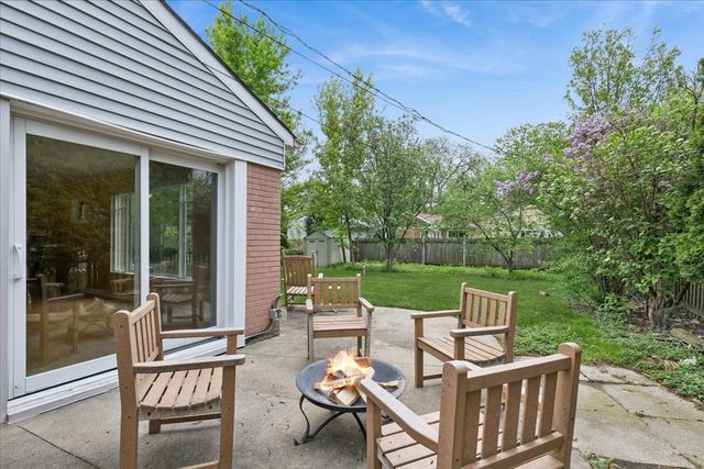 9239 Kedvale Avenue, Skokie, IL 60076