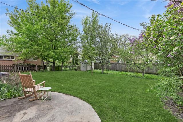 9239 Kedvale Avenue, Skokie, IL 60076