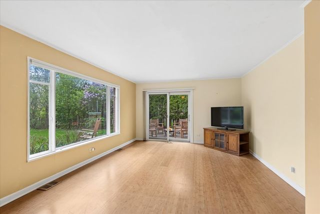 9239 Kedvale Avenue, Skokie, IL 60076