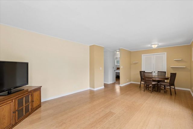 9239 Kedvale Avenue, Skokie, IL 60076