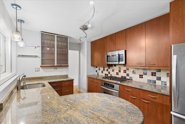9239 Kedvale Avenue, Skokie, IL 60076