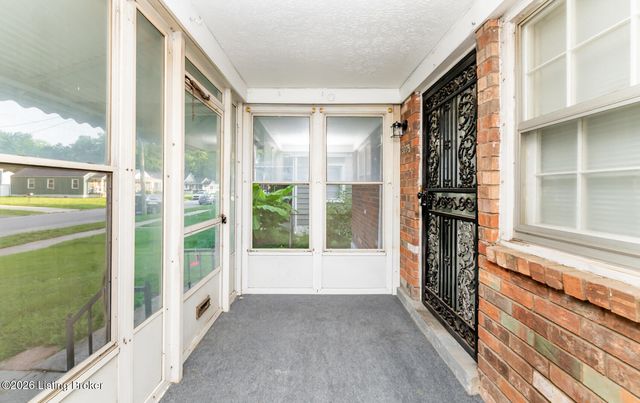 3775 Wheeler Ave, Louisville, KY 40215