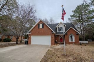118 Quinelle Dr, Perry, GA 31069