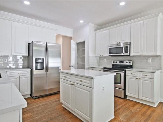 2265 Amberbrook Lane, Grayson, GA 30017