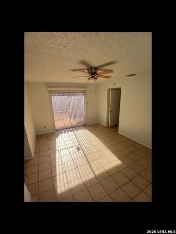 4702 Echo Bend, San Antonio, TX 78250