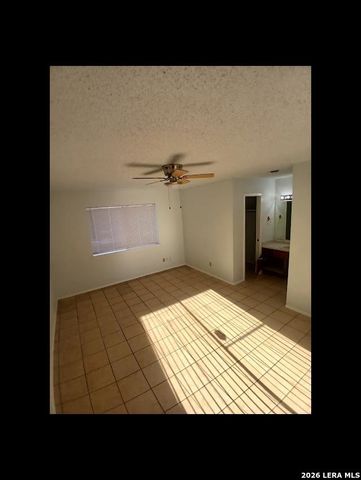 4702 Echo Bend, San Antonio, TX 78250