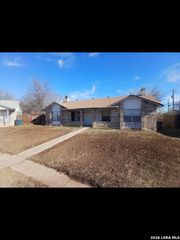 4702 Echo Bend, San Antonio, TX 78250