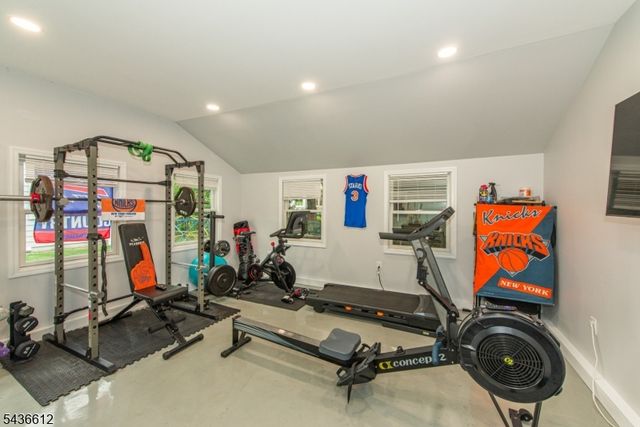33 Yantecaw Ave, Bloomfield Twp., NJ 07003